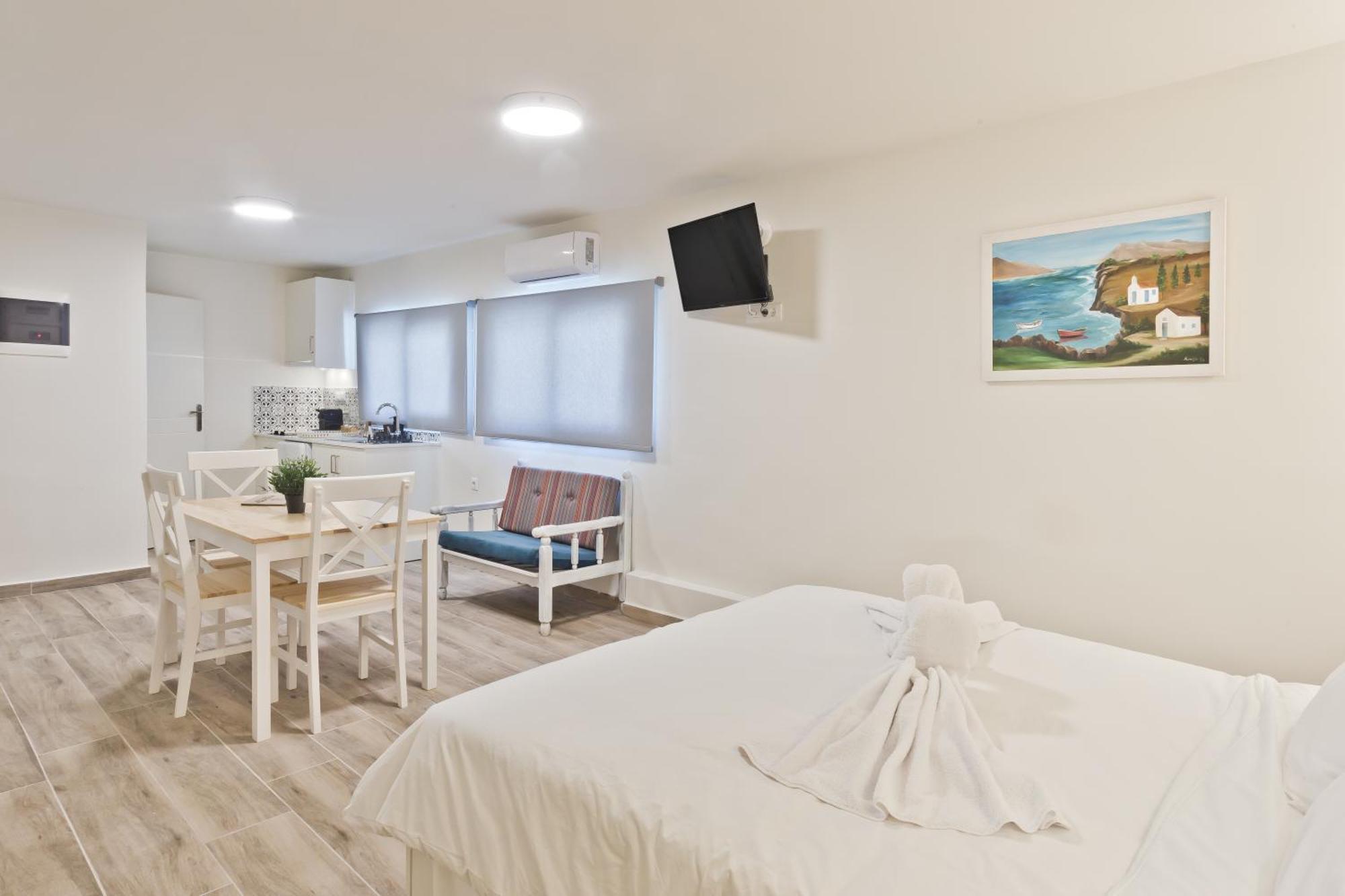 Posidonia Luxury Suites Karpathos Exterior photo